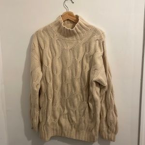 Cashmere & company cable knit turtleneck sweater